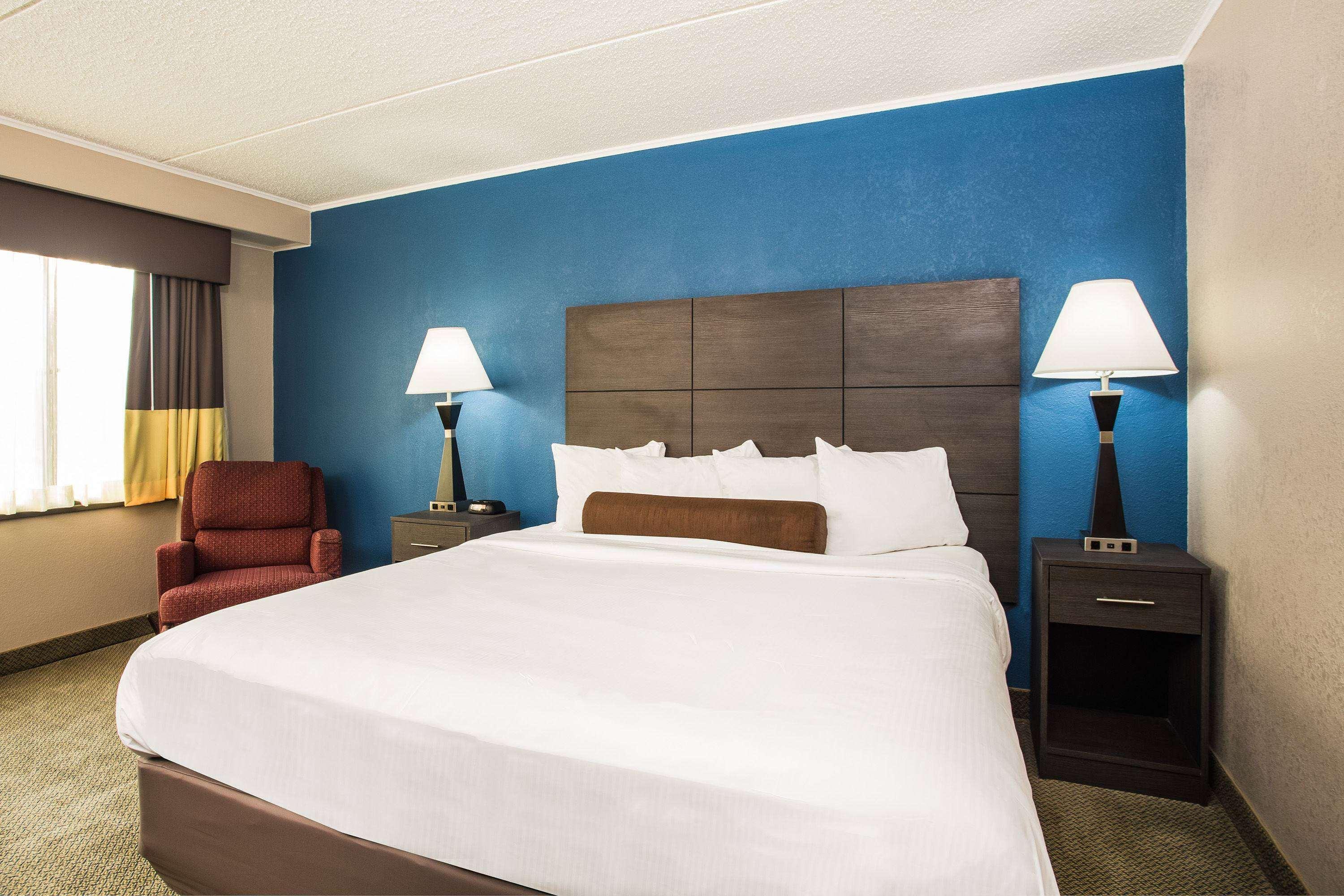 Baymont By Wyndham Appleton Hotell Eksteriør bilde