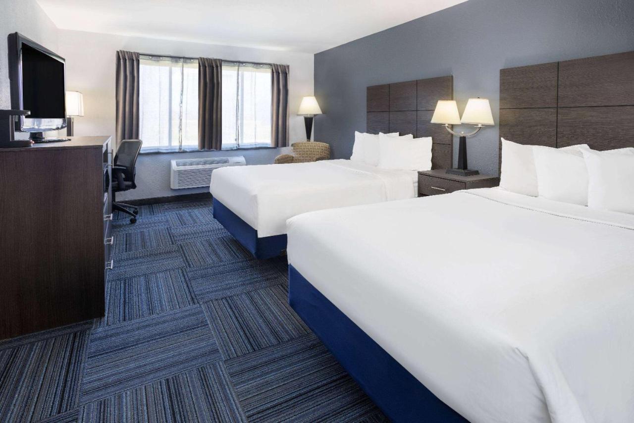 Baymont By Wyndham Appleton Hotell Eksteriør bilde